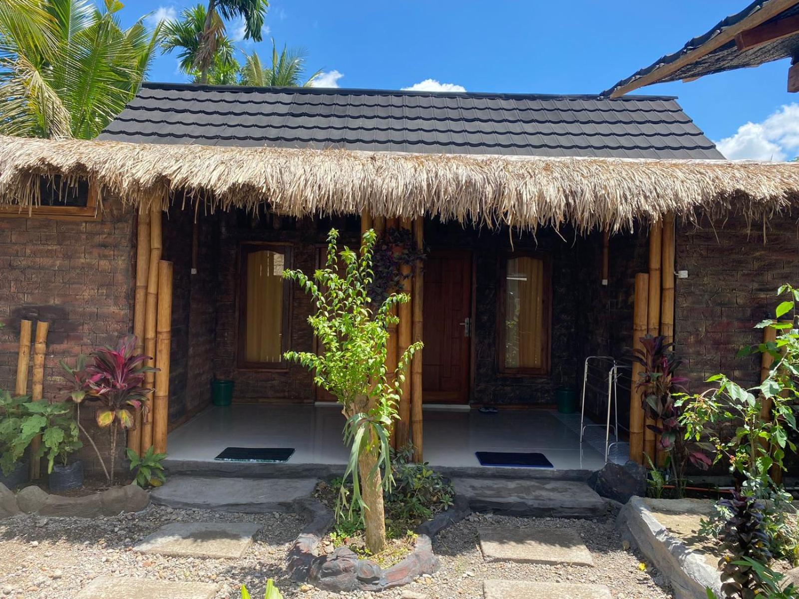 Dira Bungalows Tetebatu Exterior photo