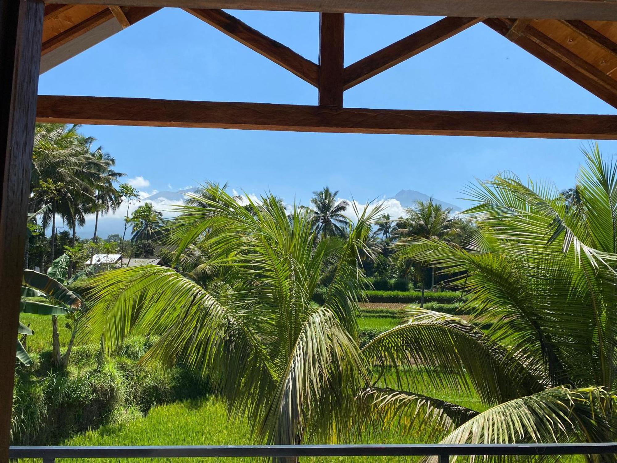 Dira Bungalows Tetebatu Exterior photo